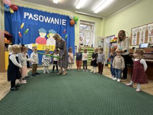 Uroczyste pasowanie na przedszkolaka